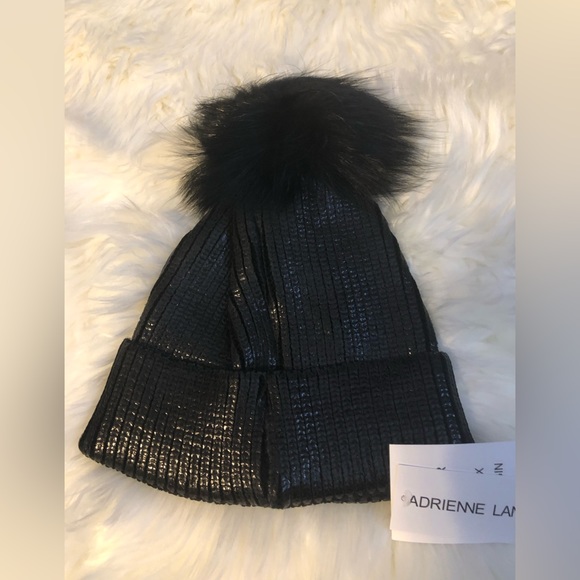 Adrienne Landau Accessories - Amazing metallic Adrienne Landeau beanie